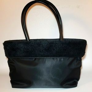 New York Minute handbags NYC, black nylon with fur rim,open hobo style.